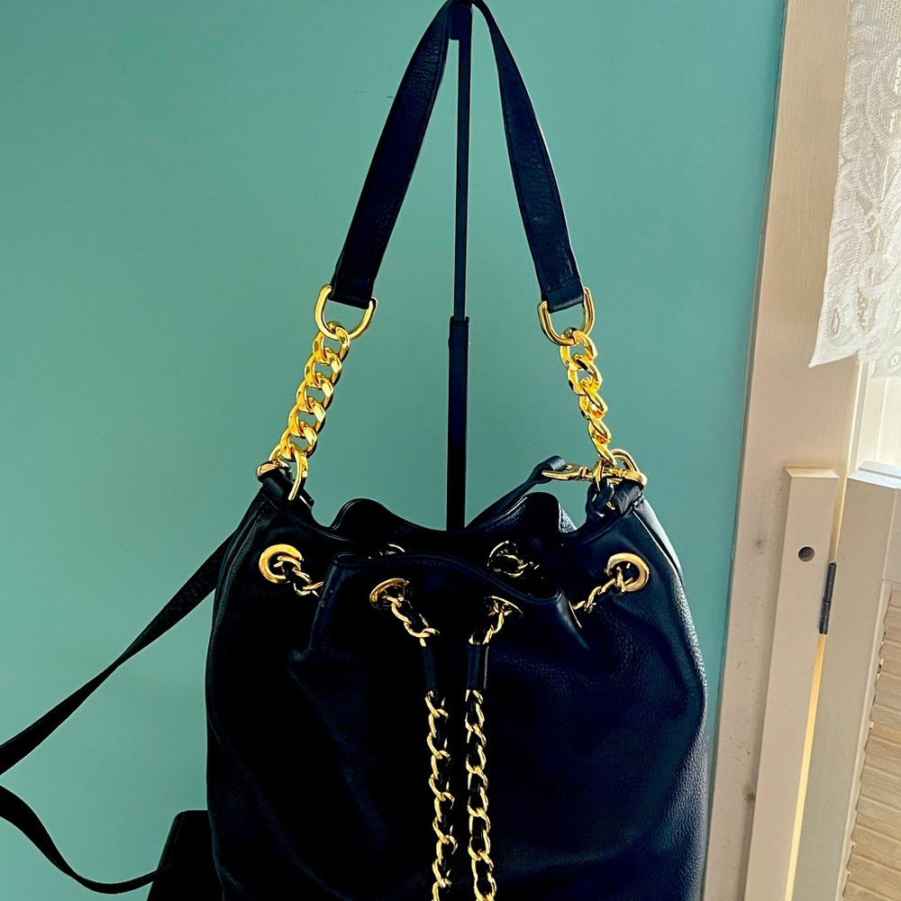 MICHAEL KORS Black Drawstring Crossbody Bag With Gold Chain Details